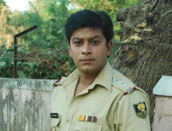 Vihal Tiwari in the role of police inspector