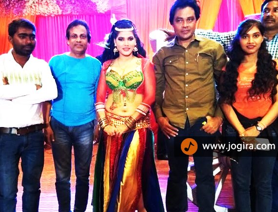 bhojpuri dancing queen seema singh in uriya movie