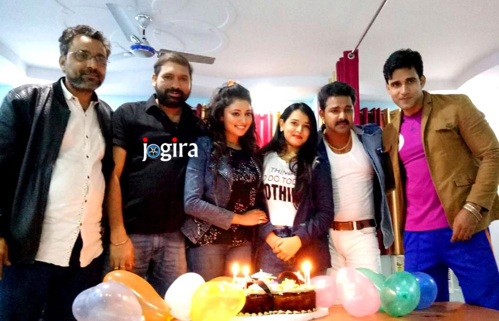 Sonam's birthday on the sets of Bhojpuri film Wanted